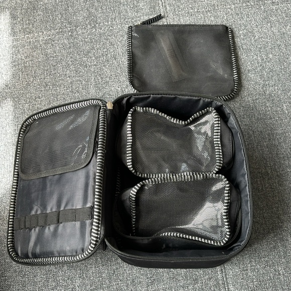 Sephora Collection make up case. - Picture 7 of 17